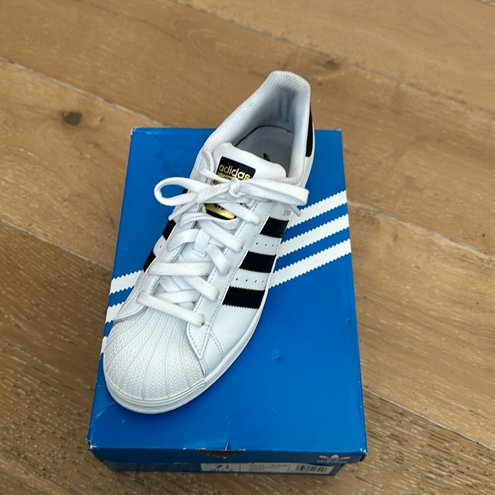 Used adidas